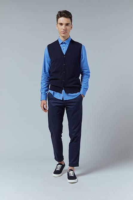 CHALECO BOTONES MARINO | ANTONIO MIRO