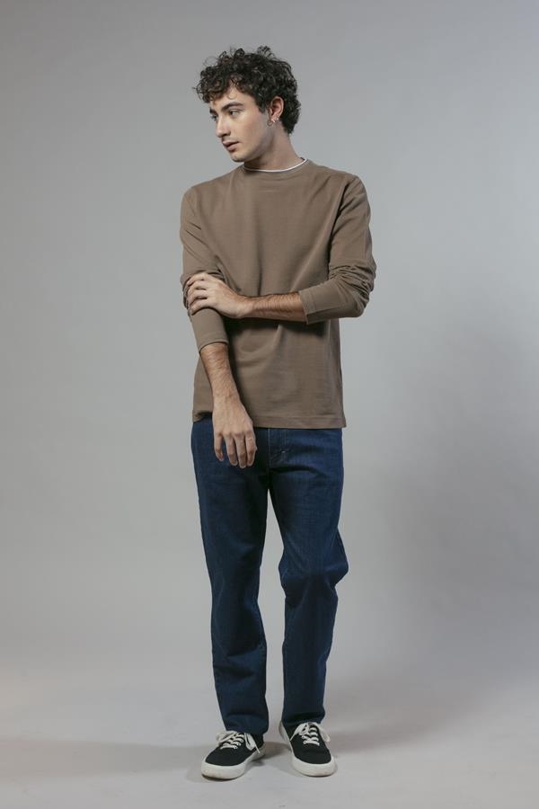 CAMISETA DOBLE CUELLO ESTRUCTURA | ANTONIO MIRO