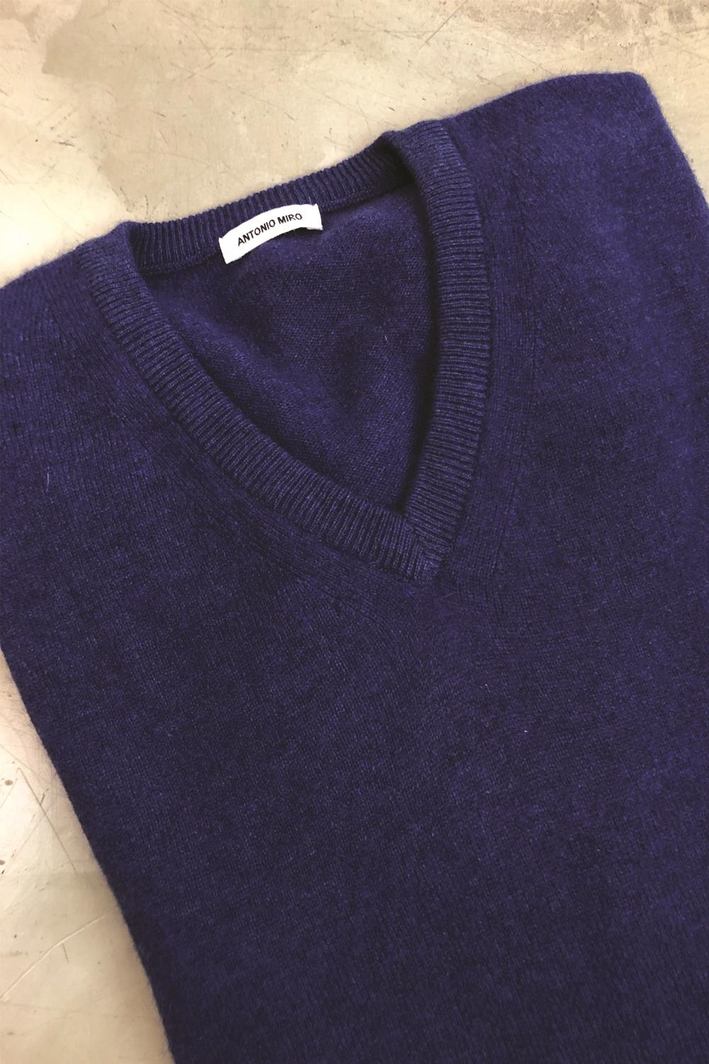 Jersey de cuello pico de lana | 485